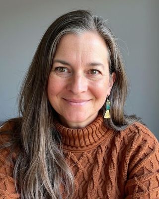 Photo of Sarah Quinlivan - Owl & Fox Counseling, LLC, Clinical Social Work/Therapist, LCSW
