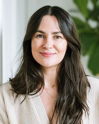 Photo of Laura Dziekiewicz - Move Therapy and Wellness, Clinical Social Work/Therapist, LCSW, LCPC, CCTP-II, PMH-C, RYT