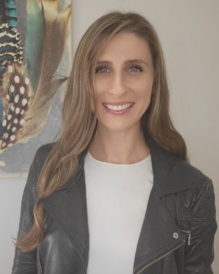 Photo of Emilia Pacholec, Registered Psychotherapist in Toronto, ON