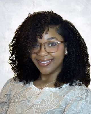 Photo of Nakarah Williams, Licensed Master Social Worker, LMSW