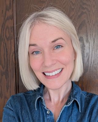 Photo of Lisa Gray - Gray Therapy LLC, Marriage & Family Therapist, MA LMFT