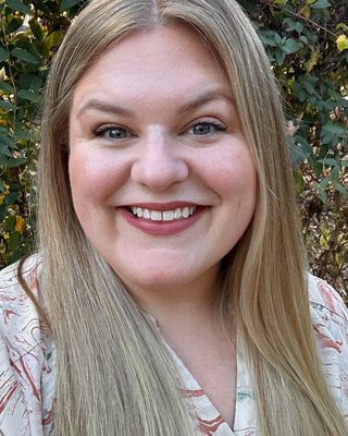 Photo of Katie Singer, Clinical Social Work/Therapist, LCSW