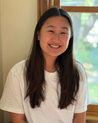 Photo of Alyse Yoder, Clinical Social Work/Therapist, MSW, LICSW