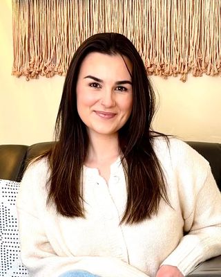 Photo of Devon Lapierre, Clinical Social Work/Therapist, LMHC