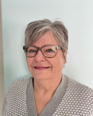 Photo of Tami Van Peteghen, Counsellor, MC, RSW