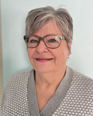 Photo of Tami Van Peteghen, Counsellor, MC, RSW