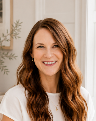 Photo of Dr. Jessica Grove, Psychologist, PhD