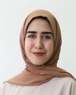 Portrait of Motahareh, Registered Psychotherapist (Qualifying) offering online counselling