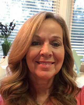 Photo of May Scholle, Clinical Social Work/Therapist, LCSW