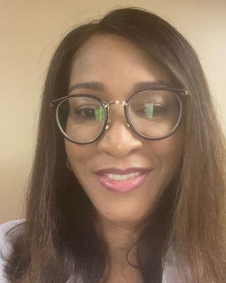 Photo of Roseline Ijeoma Umenyiora, Psychiatric Nurse Practitioner, PMHNP