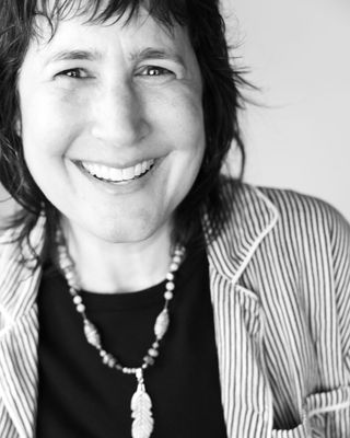 Photo of Jennifer Woodward, Marriage & Family Therapist, MS, LMFT