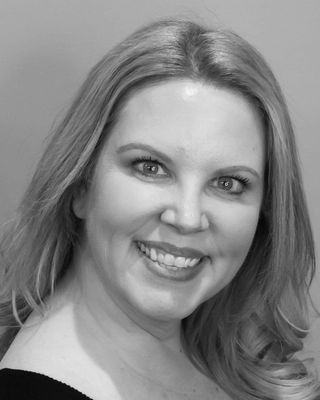 Photo of Dr. Jennifer Davis in Glencoe, IL