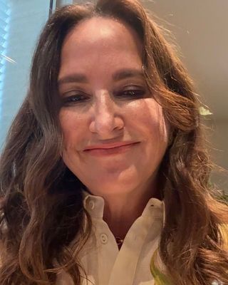 Photo of Dr. Jennifer Stone-Levine, Clinical Social Work/Therapist, PhD