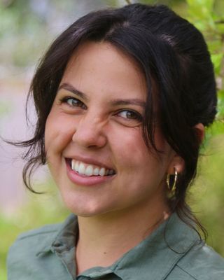 Photo of Isabelle Biehl, Pre-Licensed Professional, MFT, intern