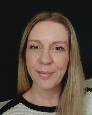 Photo of Laura Zychla, Registered Psychotherapist, MC