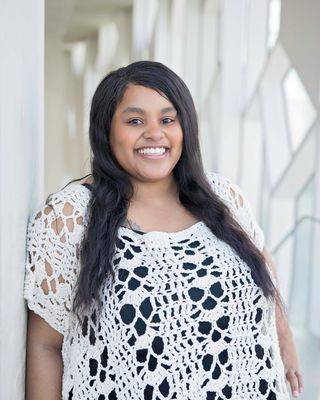 Photo of Mandi Sakutukwa, Registered Social Worker, MSW, RSW, MCNTCW