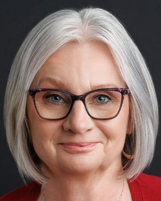 Photo of Eva Bigonet, Clinical Social Work/Therapist, LICSW, LSW
