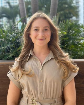 Photo of Emily Post, Registered Clinical Social Worker Intern