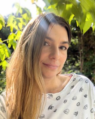 Photo of Karolina Anna Gordon, Psychotherapist, MA, HCPC-Art Therap.