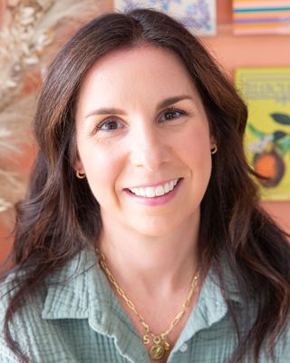 Photo of Laura Gaskins - Laura Gaskins, LICSW & Clinical Supervisor, Clinical Social Work/Therapist, MSW, LICSW