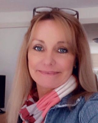 Photo of Melanie Lamb, Psychotherapist, MBACP