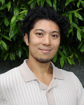 Photo of Darren Trinh, Pre-Licensed Professional