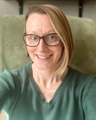 Photo of Kelly Murphy, Art Therapist, MA, LCAT, ATR-BC