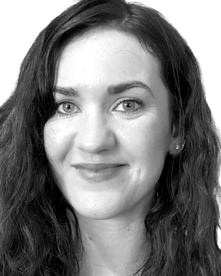 Photo of Erica Campos, Marriage & Family Therapist Associate