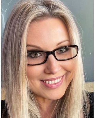Photo of Elena O'Regan, Counsellor, MNCPS Acc.