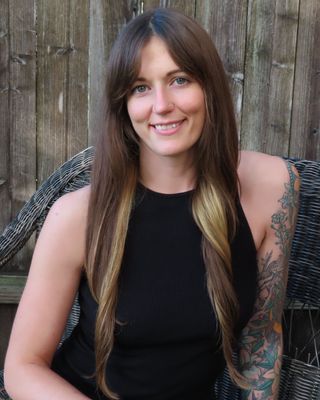 Photo of Mallory MacInnis, Marriage & Family Therapist Associate, AMFT, APCC, RYT200