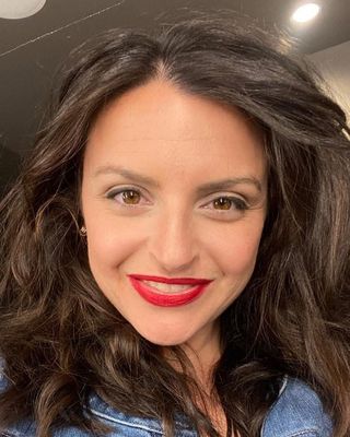 Photo of Bethiana Larareo, Clinical Social Work/Therapist, LCSW