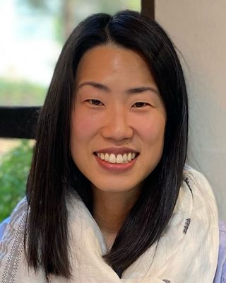 Photo of Jane Suh, Counsellor in British Columbia