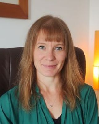 Photo of Georgina Fiddian, Psychotherapist, MSc, UKCP Trainee