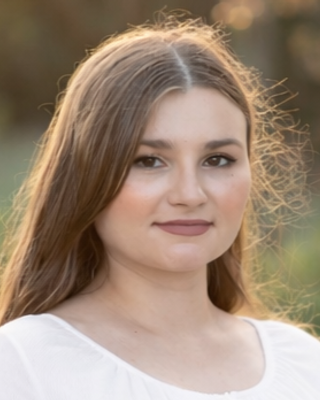 Photo of Jessica Gomes, Psychiatric Nurse Practitioner, DNP, PMHNP