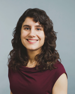 Photo of Ozlem Mavis, Counsellor, RTC, REAT