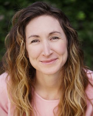 Photo of Sasha Rosenfels, Marriage & Family Therapist, MA, LMFT