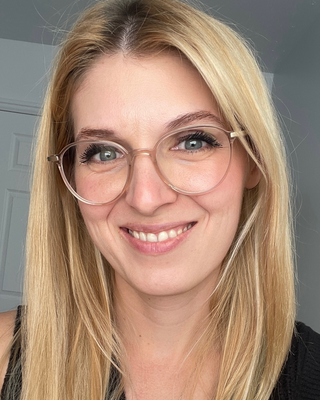 Photo of Emily Siwachok, Pre-Licensed Professional, MSW-i