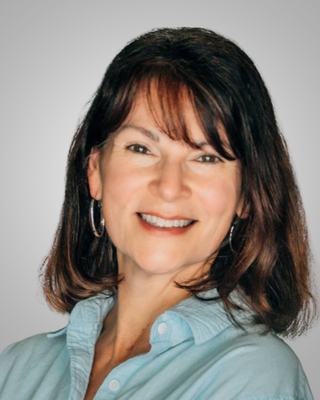 Photo of Elizabeth Robinson, Psychiatric Nurse Practitioner, PMHNP