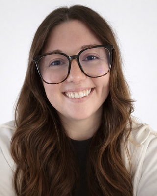 Photo of Sarah Perret, Pre-Licensed Professional, AMFT, APCC