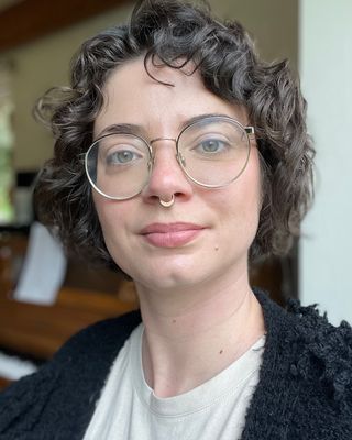 Photo of Veronica Diniz, Counsellor, MSc, CCC, nd
