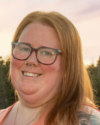 Photo of Leanne Lyall, Registered Psychotherapist (Qualifying), BSW, MACP, RSW
