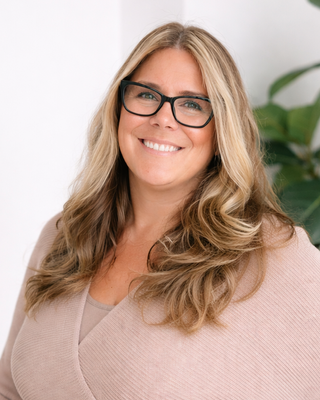 Photo of Karen Bateman, Registered Psychotherapist (Qualifying), MA