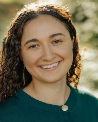 Photo of Shaina H Hecht, LMSW