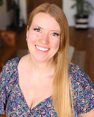 Photo of Mimi Finger, Clinical Social Work/Therapist, MSW, APSW