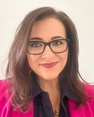 Photo of Dr Faye Kinirons, Psychologist, DCounsPsych, HCPC - Couns. Psych.