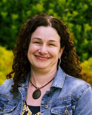 Photo of Sarah Kiefer Edwards, Pre-Licensed Professional