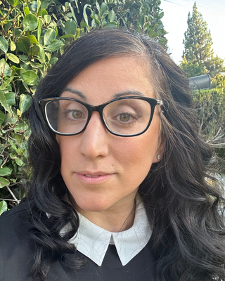 Photo of Shina Bell, Marriage & Family Therapist, LMFT