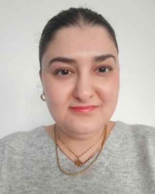 Photo of Dr Maryam Halaoui, Psychologist, PsychD, HCPC - Clin. Psych.