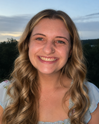 Photo of Ally Kenyon, Clinical Social Work/Therapist, LCSW