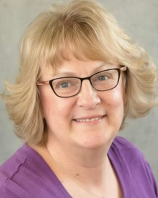 Photo of Emmaly Diller, Clinical Social Work/Therapist, LISW